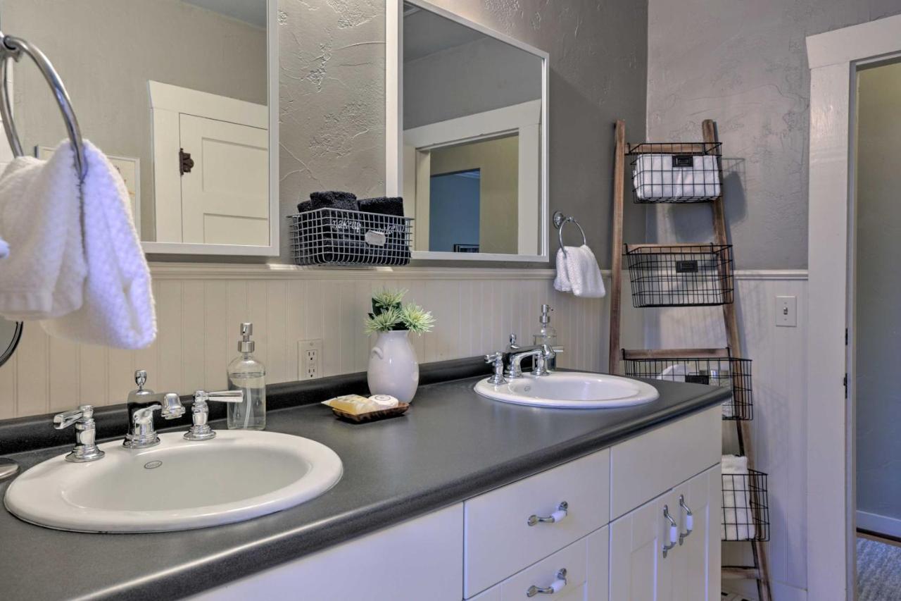 Fredericksburg Cottage With Grill - Walk To Main St! エクステリア 写真
